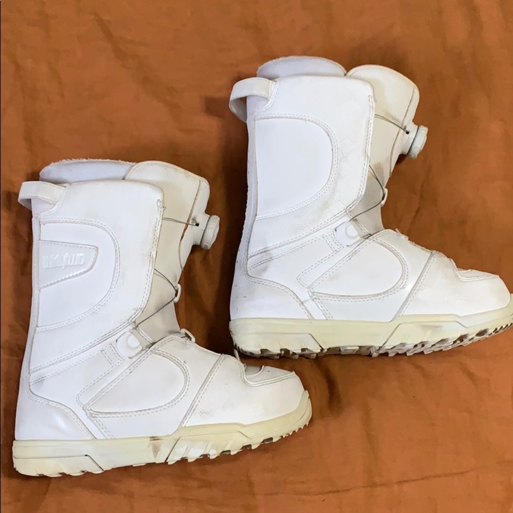 ThrityTwo snowboard boots w/ BOA system